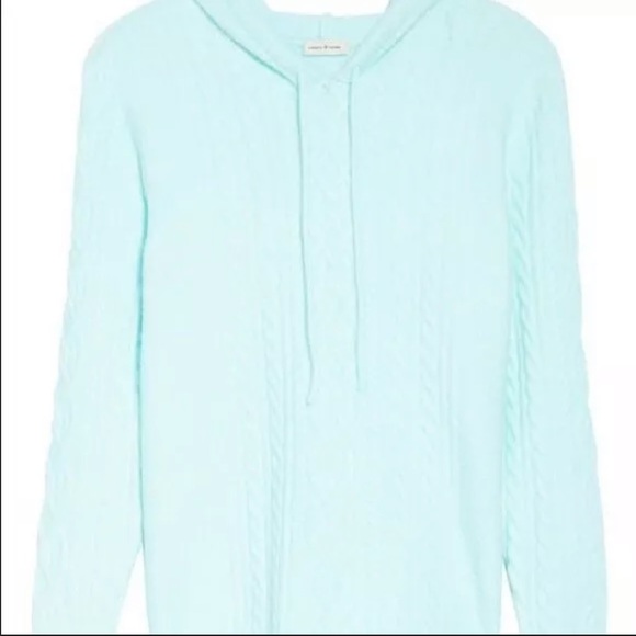 BOGOF๐ฅ Court & Rowe seafoam cableknit soft hoodie - Picture 2 of 6